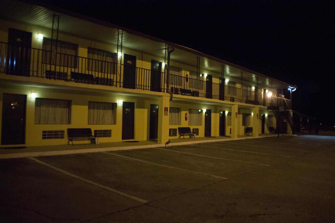 Tazewell Motor Lodge Exterior photo